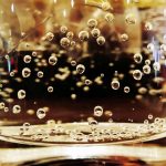 Eau pétillante à volonté grâce à nos fontaines filtrantes !